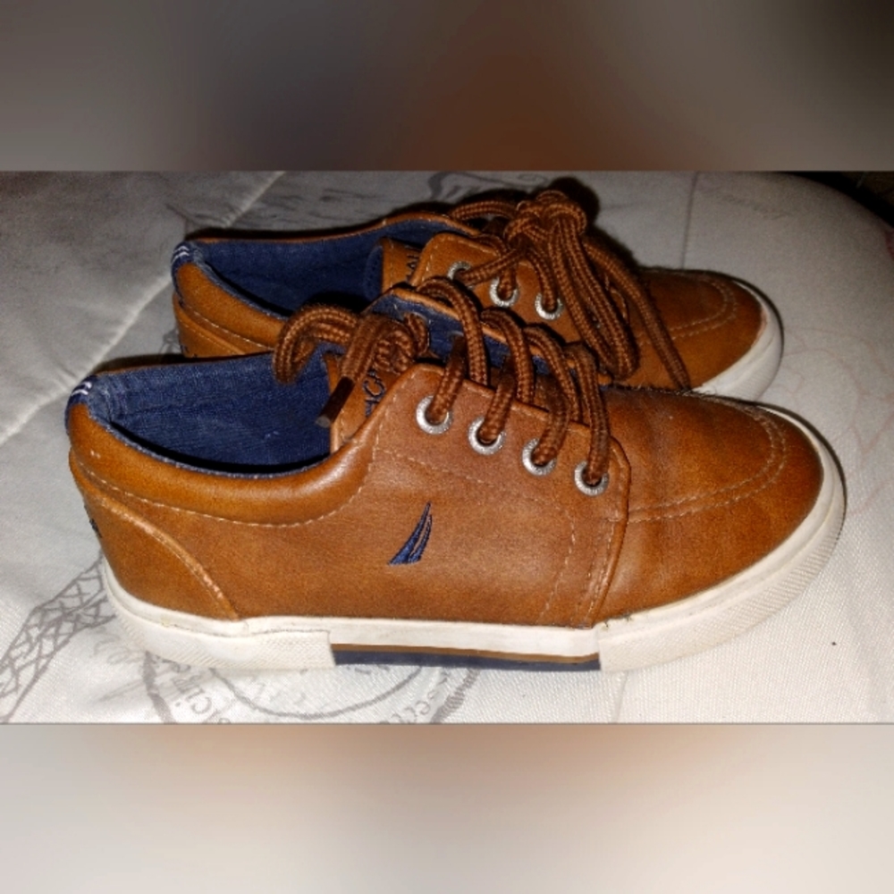 Little boys Nautica size 11 shoes